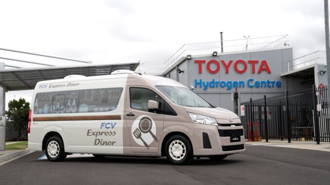 Toyota HFCEV Diner bus