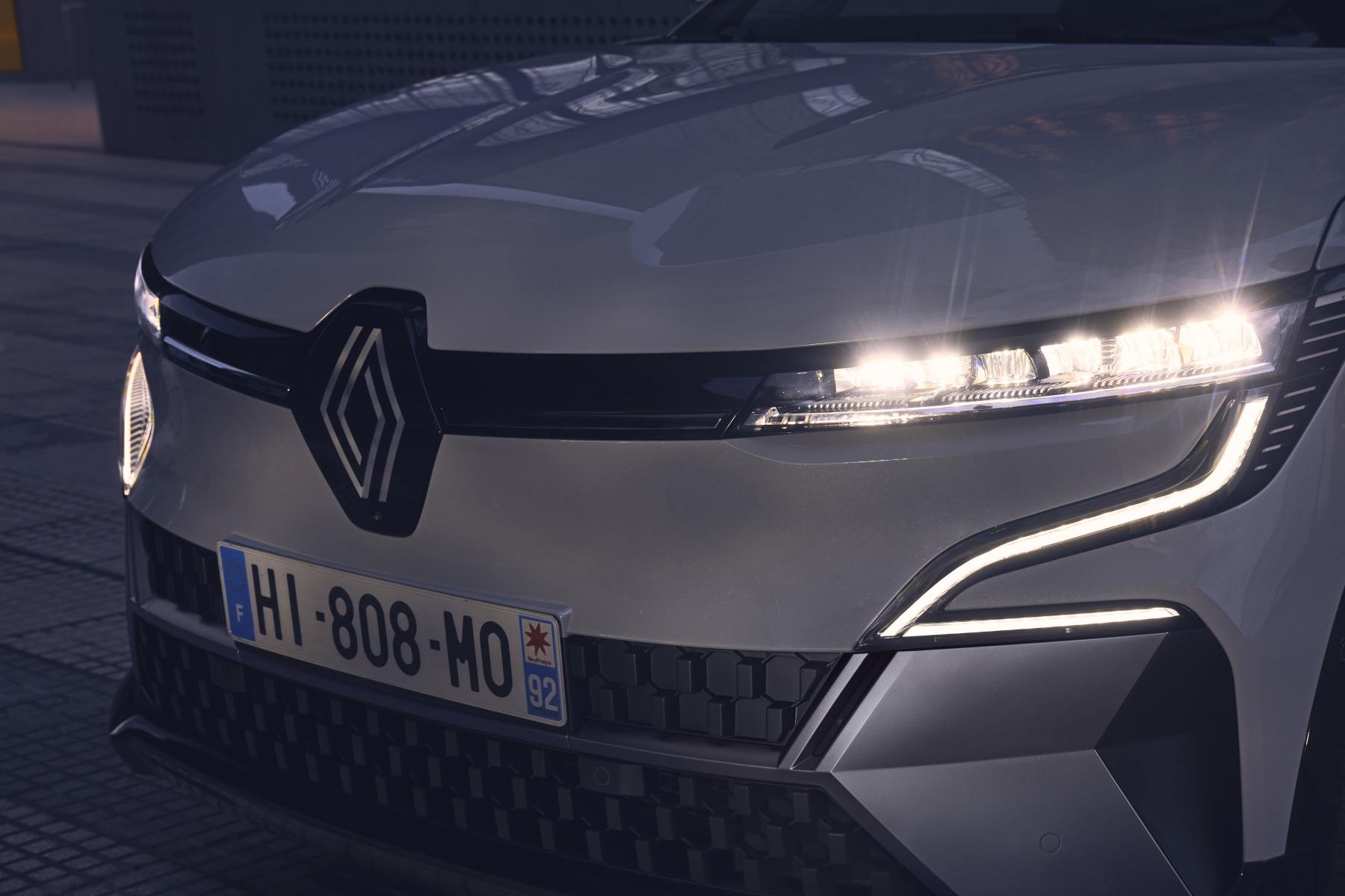 RENAULT MEGANE E-TECH ELECTRIC (BCB)